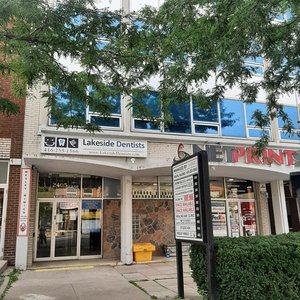 2405 Lake Shore Blvd West